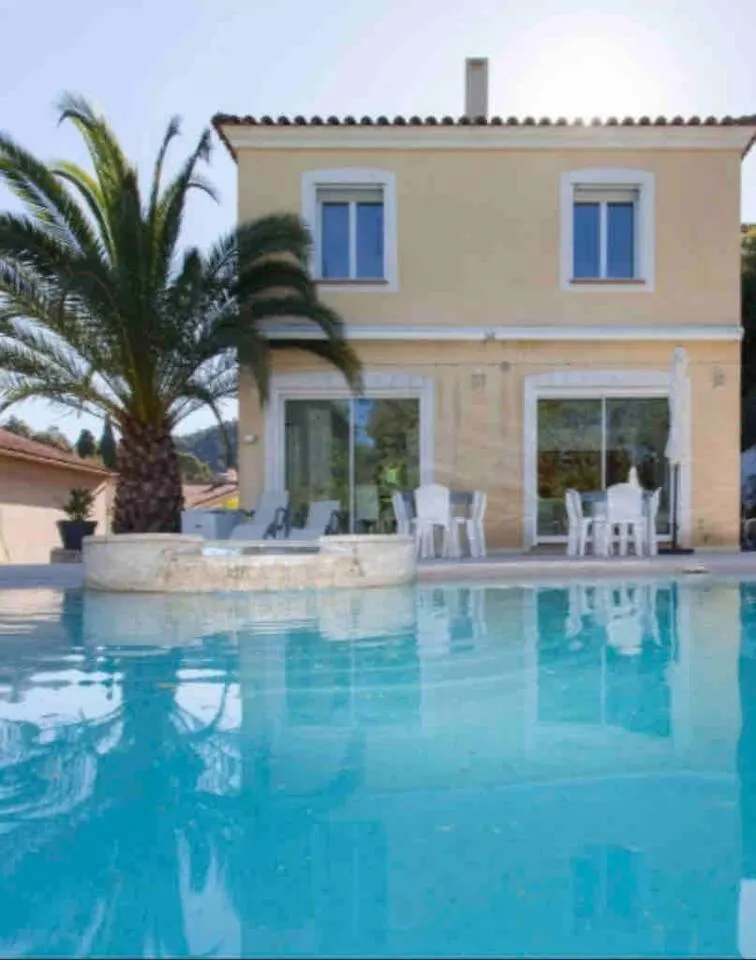 Cannes Centre Villa Piscine Spa 0*,