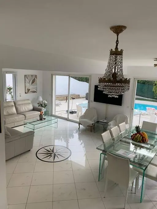 Cannes Centre Villa Piscine Spa 0*,